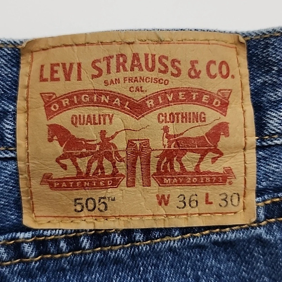 Levi's 505 Men's Blue Wash Denim Jeans Straight Leg Size 36 - Picture 8 of 13